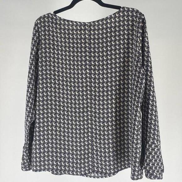 Elegant Black and White Houndstooth Print Long Sleeve Top - Picture 2 of 3